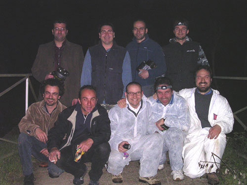 foto di gruppo a Cenciano: Luigi, Roberto, Emanuele, Mario; Claudio, Riccardo L., Riccardo O., Emilio, Vincenzo